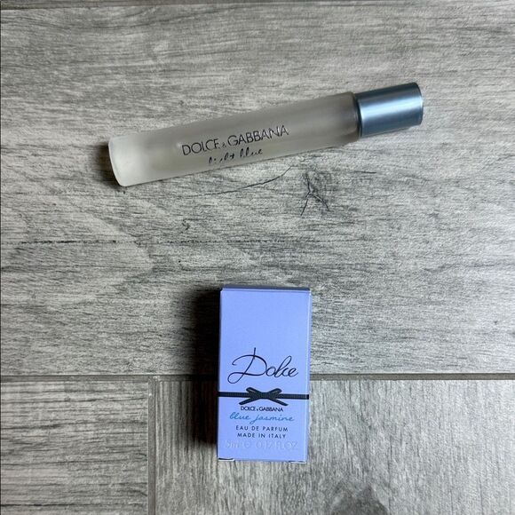 Dolce & Gabbana Light Blue Roll on & Blue Jasmine Mini Perfumes - Picture 3 of 16